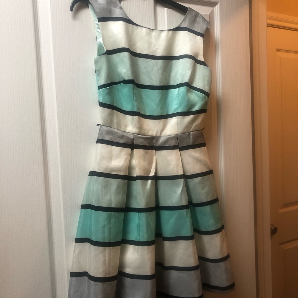 Women dress